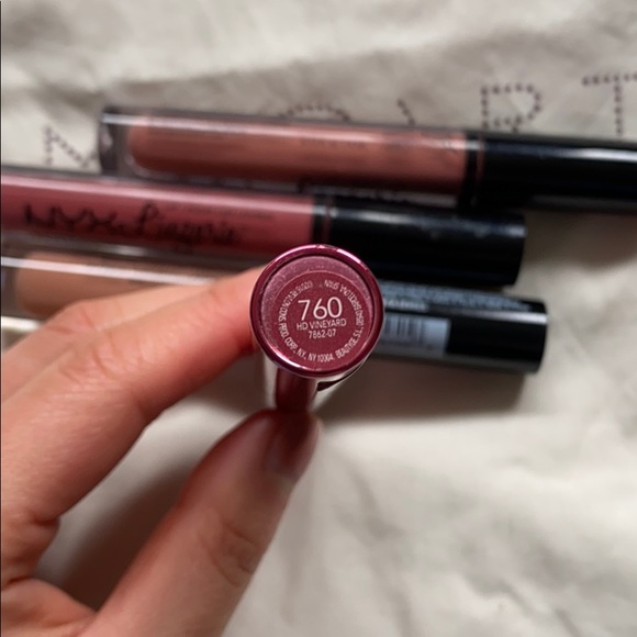 NYX Lingerie Revlon Quo lipstick lip gloss bundle - Picture 6 of 6